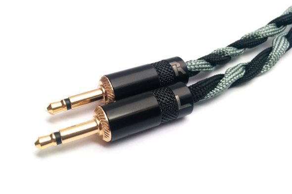 Cable with dual 3.5mm mono jacks