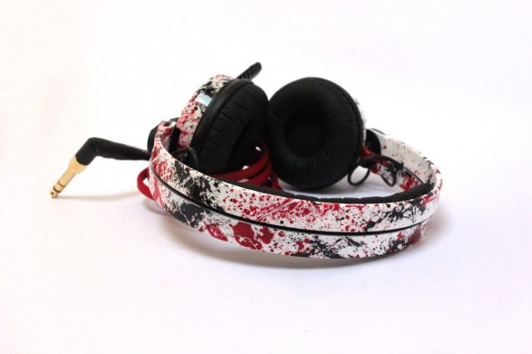 Airbrushed HD25 in White, Red and Black